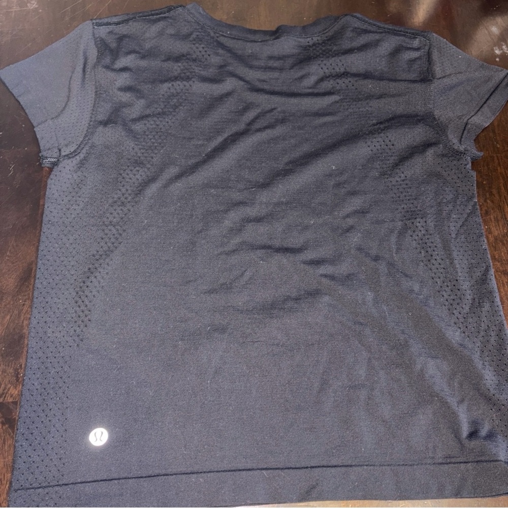 lululemon athletica Women's Short Sleeve Performance Tee - Black